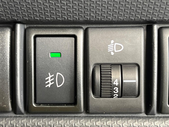 2015 Suzuki Solio DBA-MA15S (UW-6a3c9c227e96d)[27]