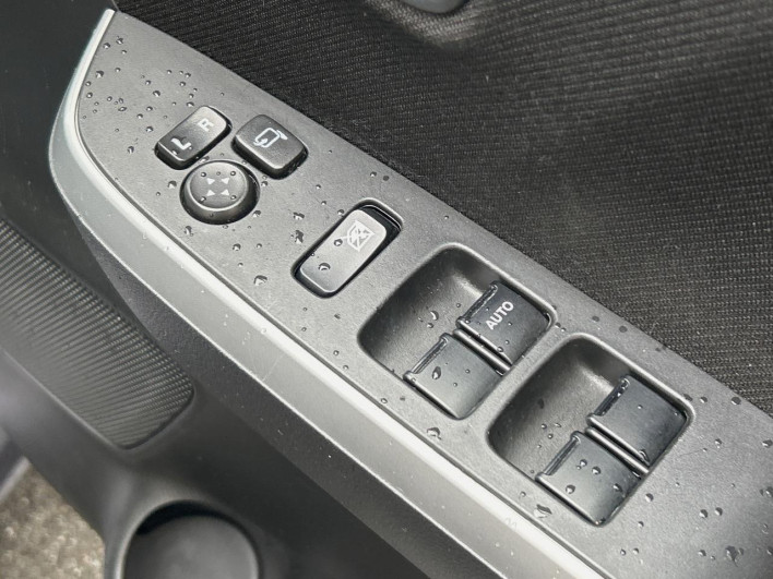 2017 Mitsubishi Delica D:2 DAA-MB46S (UW-6a3c9c2faaea9)[19]