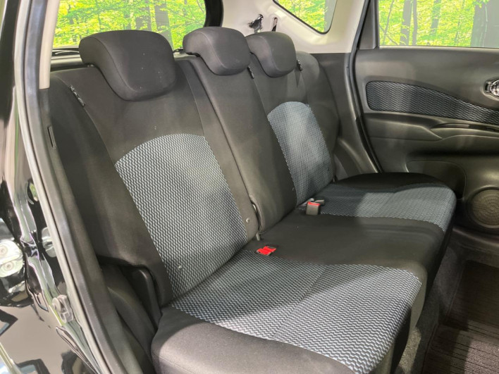 2014 Nissan Note DBA-NE12 (UW-6a3c9c88978be)[28]