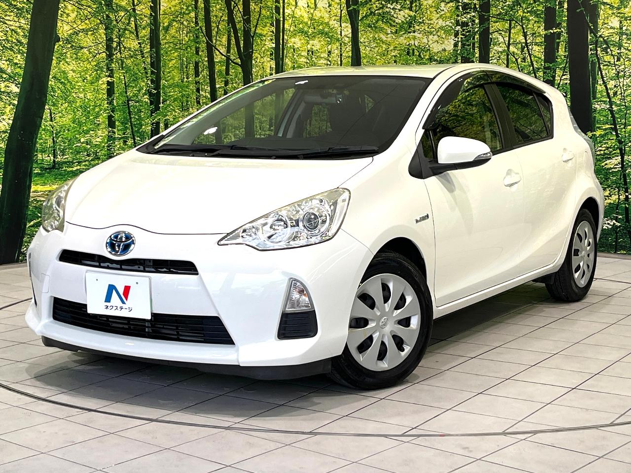 2014 Toyota Aqua DAA-NHP10