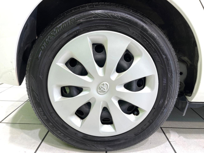 2014 Toyota Aqua DAA-NHP10 (UW-6a3c9c897e51f)[15]