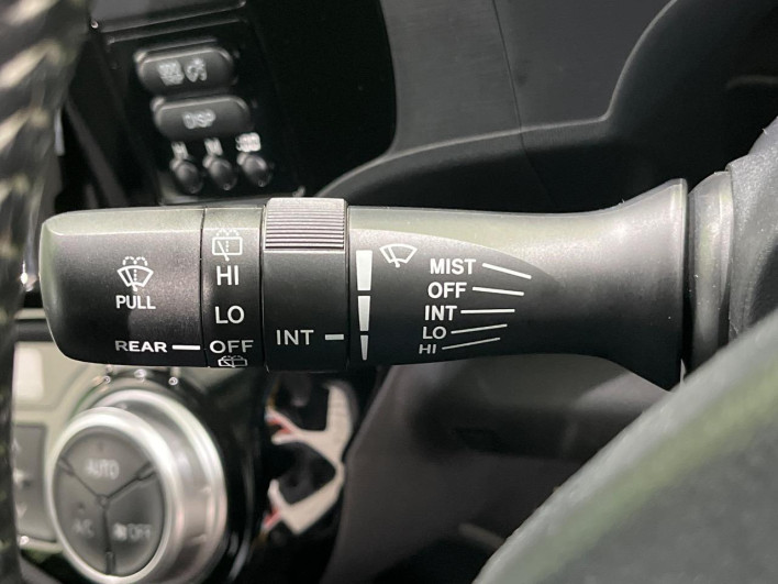 2015 Toyota Aqua DAA-NHP10 (UW-6a3c9c8a7e676)[25]