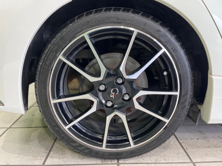 2016 Toyota Aqua DAA-NHP10 (UW-6a3c9c8ad83ba)[23]