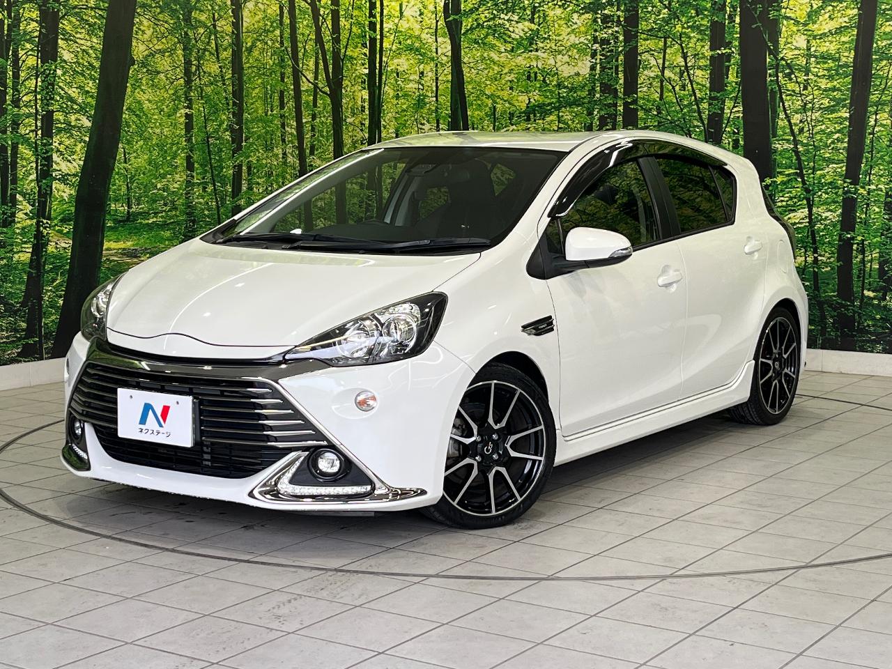 2016 Toyota Aqua DAA-NHP10