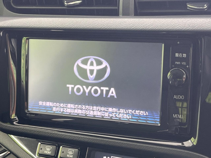 2016 Toyota Aqua DAA-NHP10 (UW-6a3c9c8ad83ba)[14]