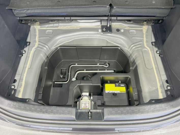 2016 Toyota Aqua DAA-NHP10 (UW-6a3c9c8b977c3)[24]