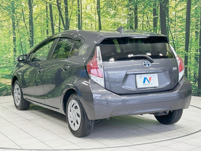 2016 Toyota Aqua DAA-NHP10 (UW-6a3c9c8b977c3)[19]