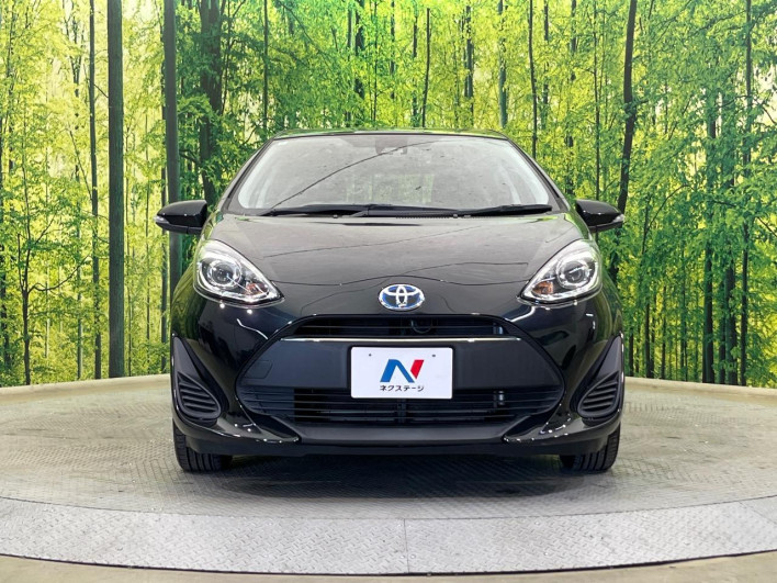2017 Toyota Aqua DAA-NHP10 (UW-6a3c9c9025af7)[21]