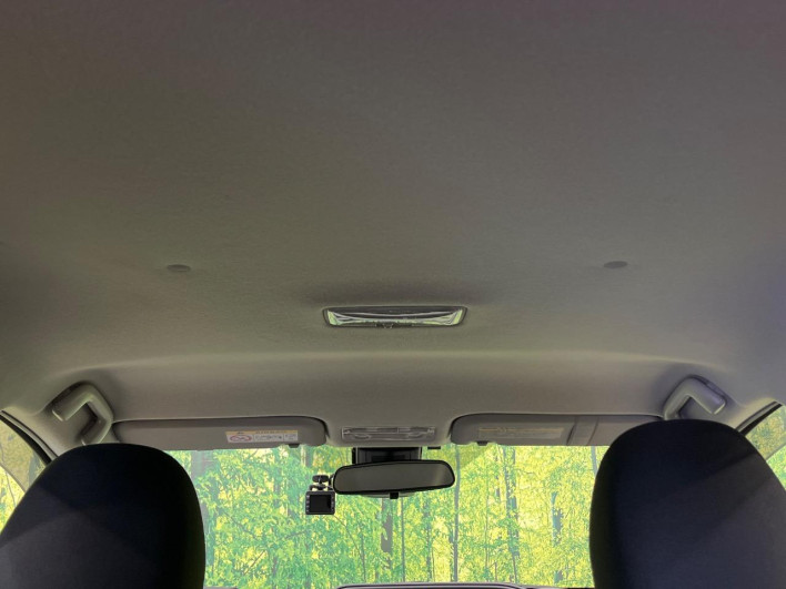 2017 Toyota Aqua DAA-NHP10 (UW-6a3c9c9025af7)[23]