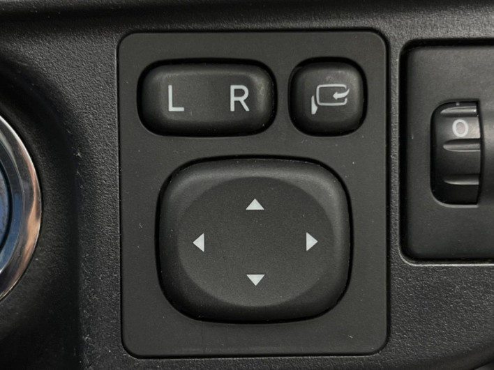 2019 Toyota Aqua DAA-NHP10 (UW-6a3c9c926929e)[21]