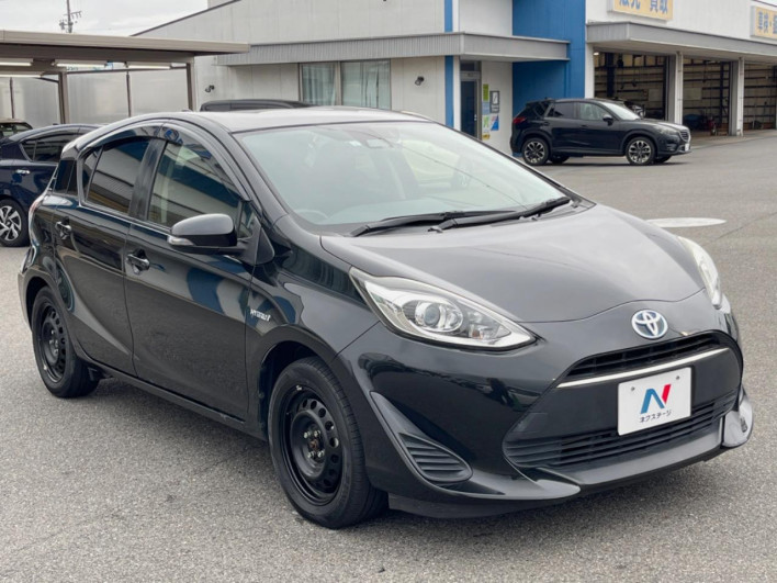 2019 Toyota Aqua DAA-NHP10 (UW-6a3c9c926929e)[5]