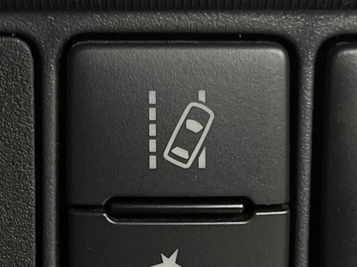 2019 Toyota Aqua DAA-NHP10 (UW-6a3c9c926929e)[24]