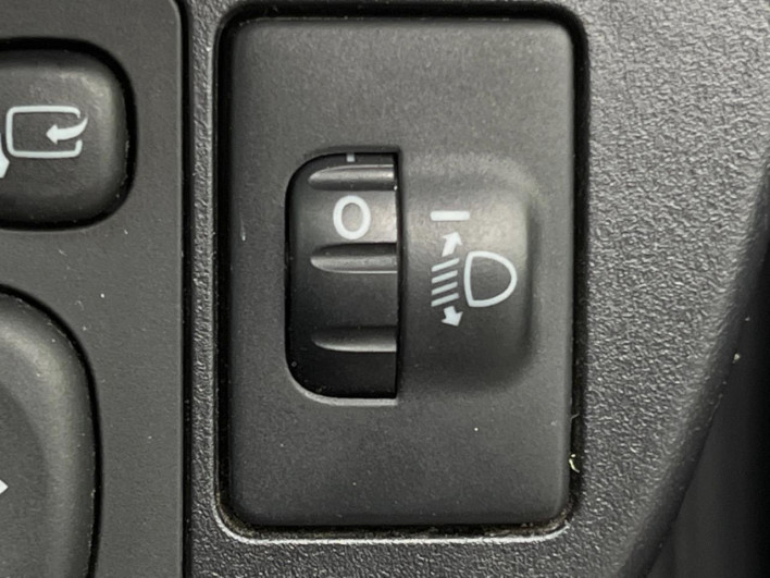 2019 Toyota Aqua DAA-NHP10 (UW-6a3c9c926929e)[20]