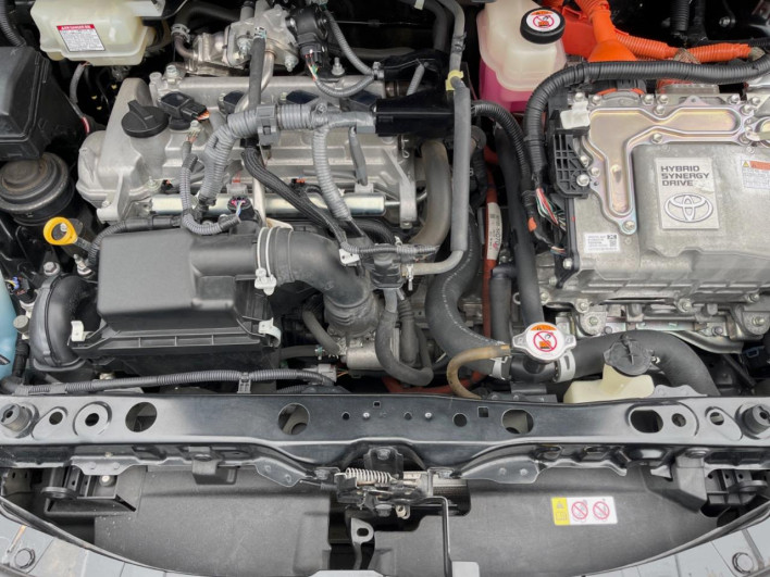2019 Toyota Aqua DAA-NHP10 (UW-6a3c9c926929e)[12]