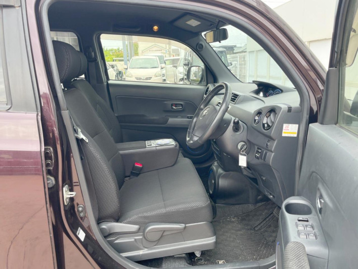 2013 Toyota bB CBA-QNC21 (UW-6a3c9c9fa8620)[27]