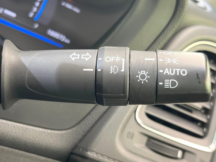 2014 Honda VEZEL DAA-RU3 (UW-6a3c9cac49e12)[28]