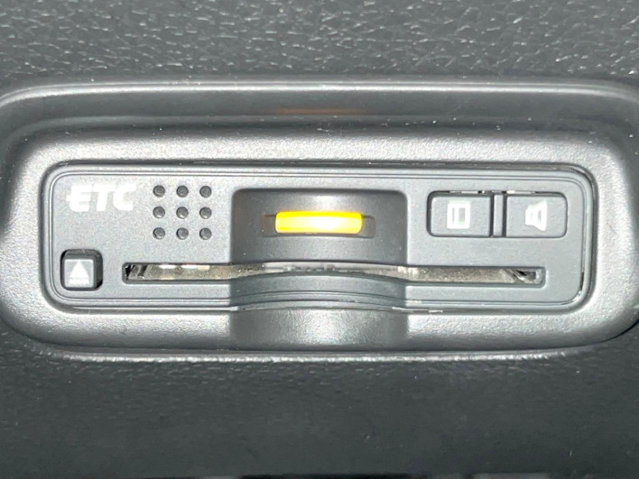 2014 Honda VEZEL DAA-RU3 (UW-6a3c9cac49e12)[21]