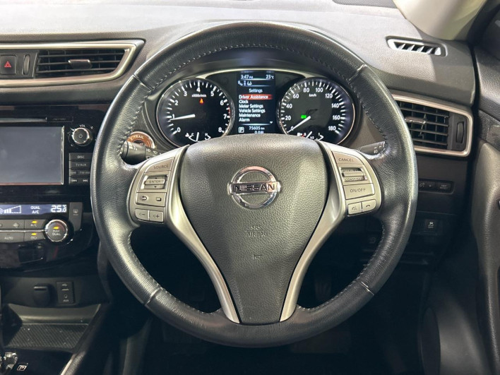 2014 Nissan X-Trail DBA-T32 (UW-6a3c9cc6077ce)[24]