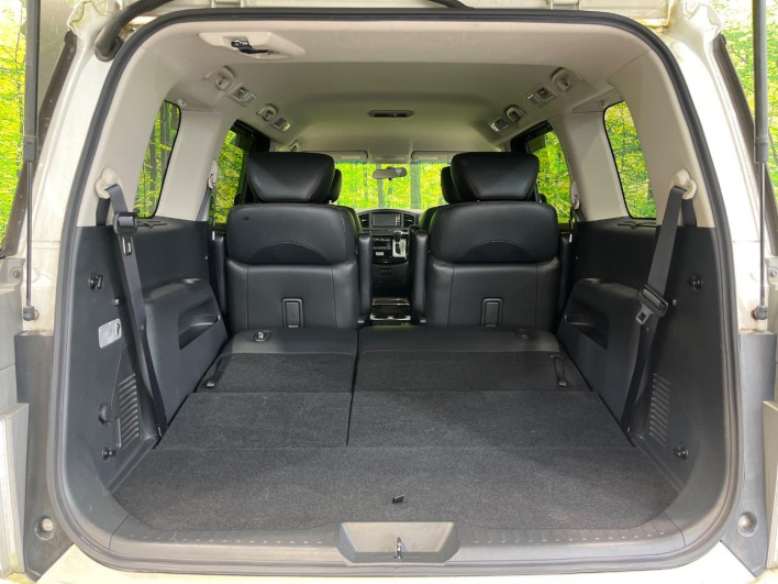 2013 Nissan Elgrand DBA-TE52 (UW-6a3c9cca9e9cc)[29]