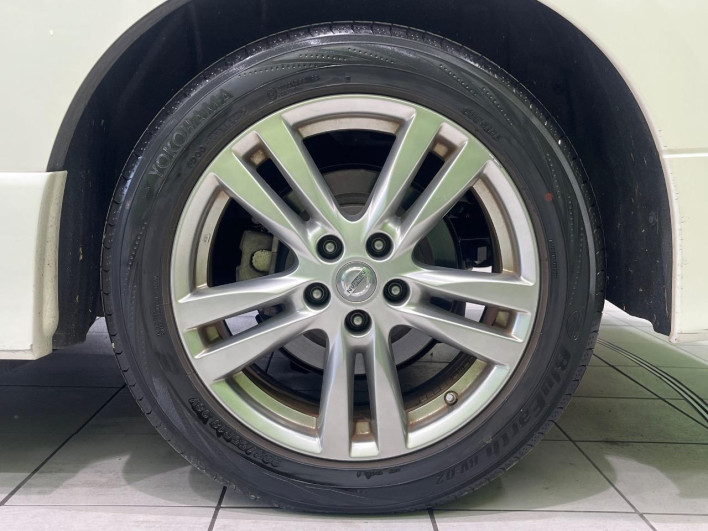 2013 Nissan Elgrand DBA-TE52 (UW-6a3c9cca9e9cc)[7]