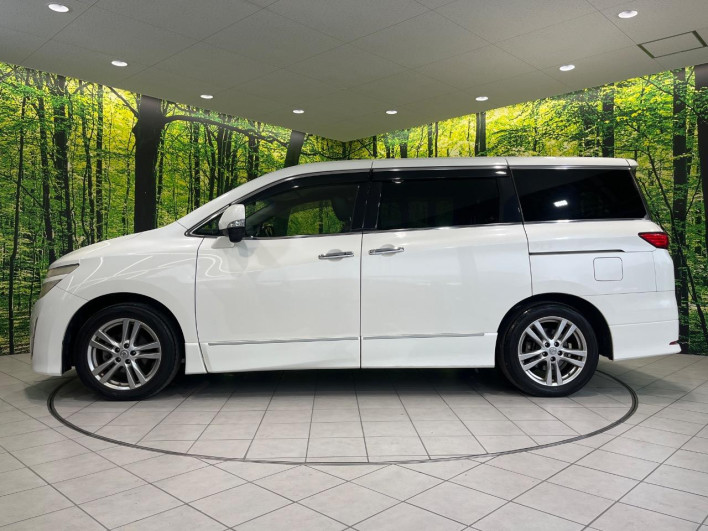 2013 Nissan Elgrand DBA-TE52 (UW-6a3c9cca9e9cc)[26]