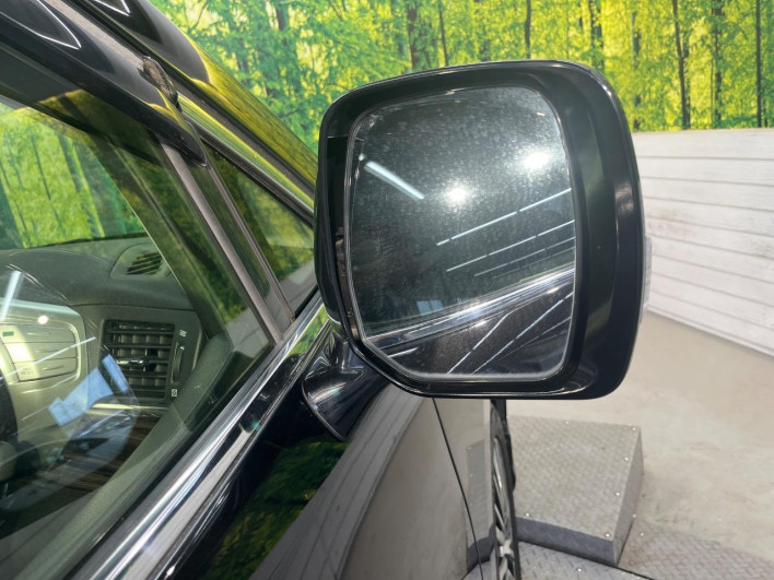 2015 Nissan Elgrand DBA-TE52 (UW-6a3c9ccab9573)[18]