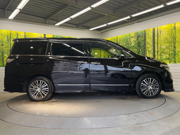 2015 Nissan Elgrand DBA-TE52 (UW-6a3c9ccab9573)[23]