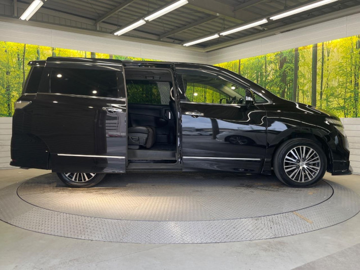 2015 Nissan Elgrand DBA-TE52 (UW-6a3c9ccab9573)[24]