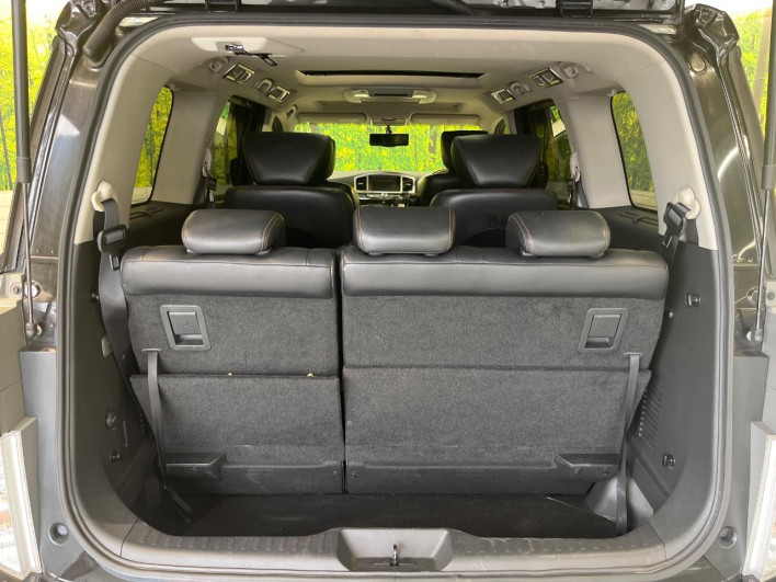 2015 Nissan Elgrand DBA-TE52 (UW-6a3c9ccab9573)[15]