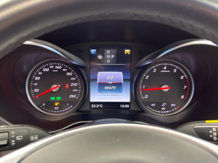 2017 Mercedes Benz GLC DBA-253946 (UW-6a3c9ce325426)[23]