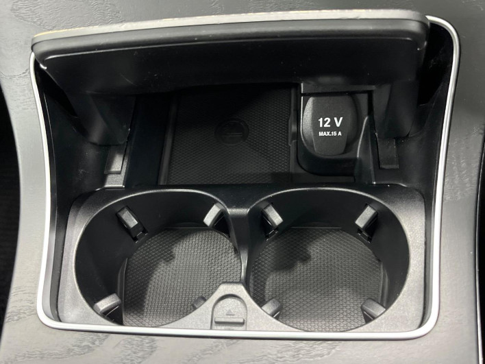 2017 Mercedes Benz GLC DBA-253946 (UW-6a3c9ce327ace)[26]