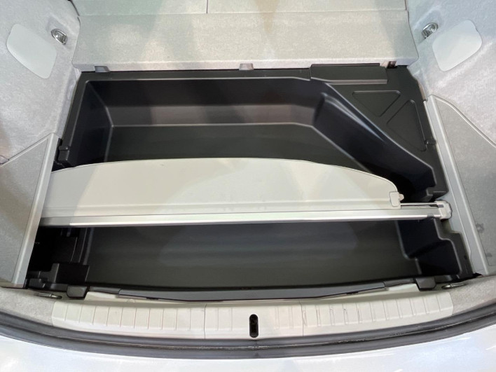 2013 Toyota Prius DAA-ZVW30 (UW-6a3c9d09db5e3)[23]