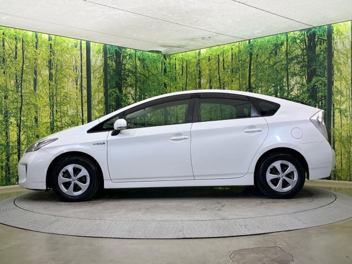2013 Toyota Prius DAA-ZVW30 (UW-6a3c9d09db5e3)[12]