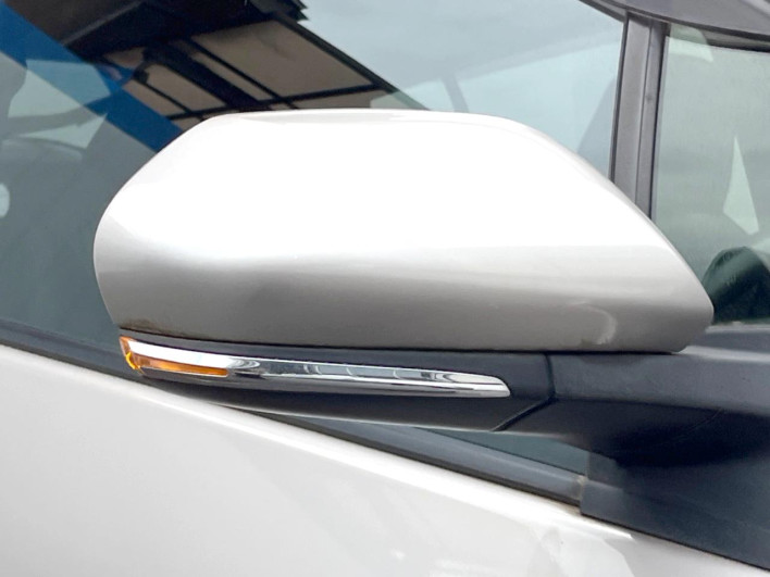 2016 Toyota Prius DAA-ZVW51 (UW-6a3c9d11acf7d)[18]