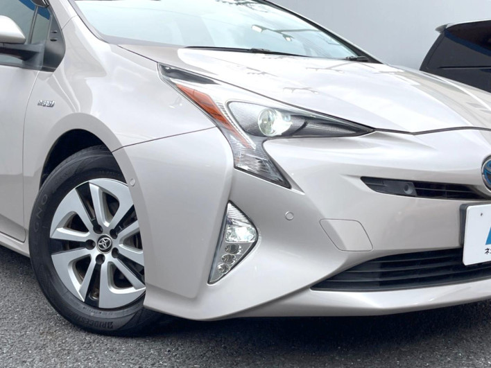 2016 Toyota Prius DAA-ZVW51 (UW-6a3c9d11acf7d)[12]