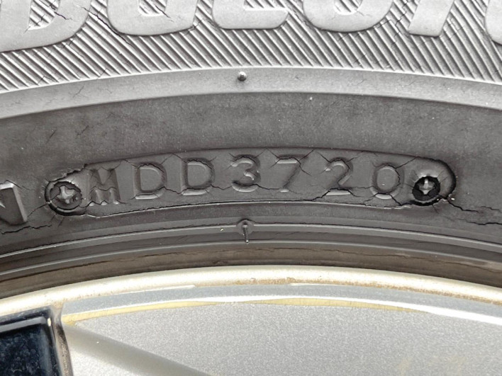 2016 Toyota Prius DAA-ZVW51 (UW-6a3c9d11acf7d)[16]