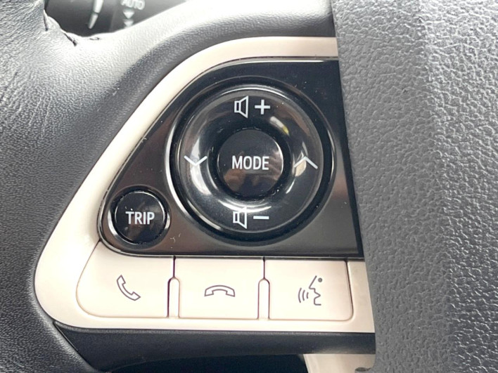 2016 Toyota Prius DAA-ZVW51 (UW-6a3c9d11acf7d)[26]