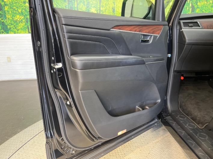 2022 Mitsubishi Delica D:5 3DA-CV1W (UW-6a41e125bf4ad)[18]
