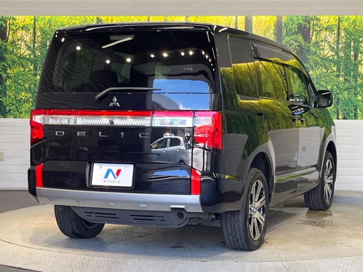 2022 Mitsubishi Delica D:5 3DA-CV1W (UW-6a41e125bf4ad)[23]