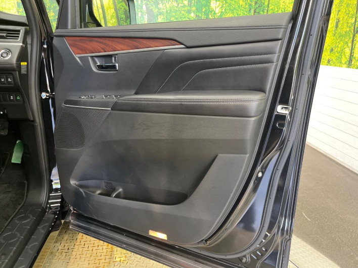 2022 Mitsubishi Delica D:5 3DA-CV1W (UW-6a41e125bf4ad)[16]