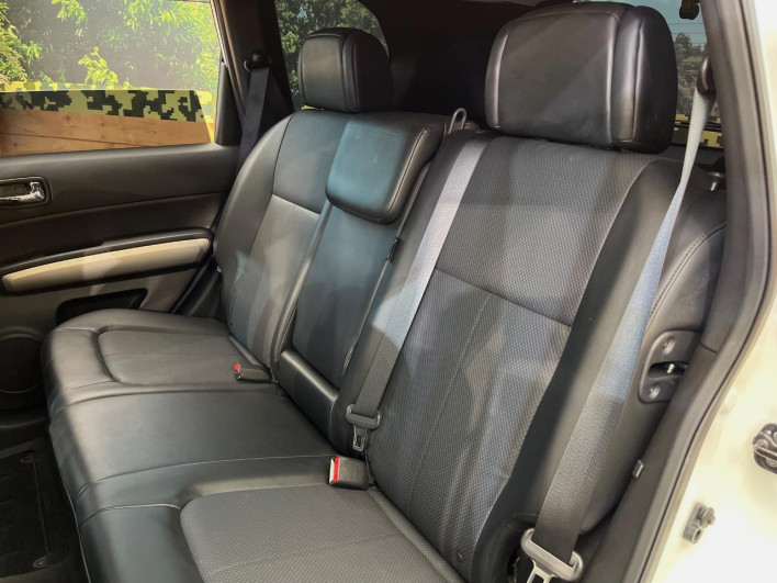2012 Nissan X-Trail LDA-DNT31 (UW-6a41e13206295)[23]