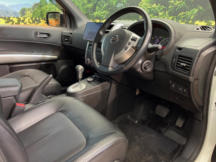 2012 Nissan X-Trail LDA-DNT31 (UW-6a41e13206295)[26]