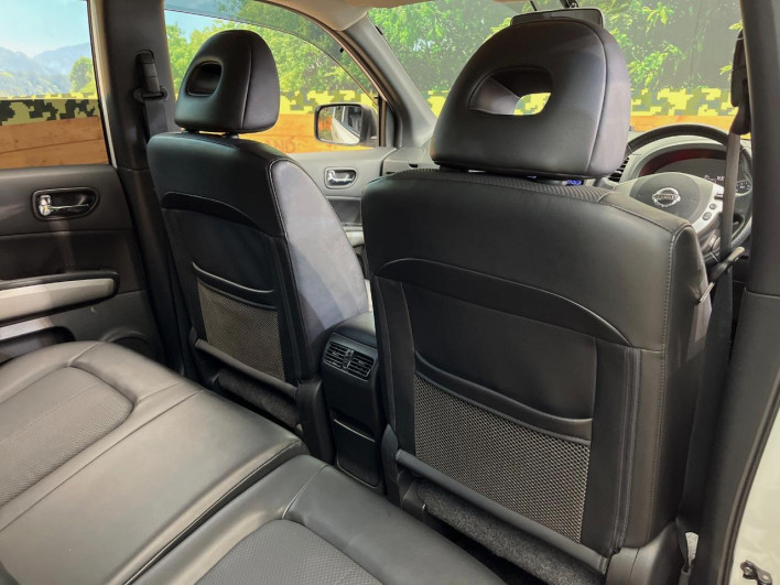 2012 Nissan X-Trail LDA-DNT31 (UW-6a41e13206295)[24]