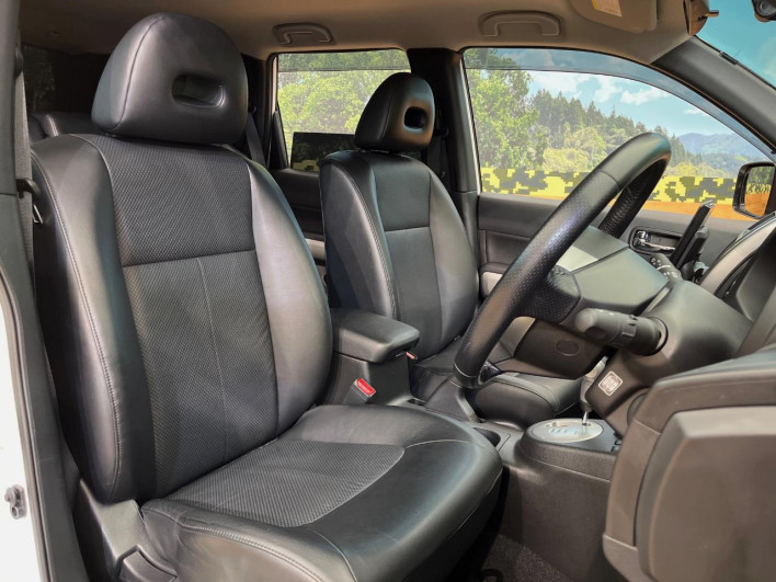 2012 Nissan X-Trail LDA-DNT31 (UW-6a41e13206295)[27]