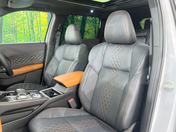 2022 Mitsubishi OUTLANDER PHEV 5LA-GN0W (UW-6a41e158e058b)[23]