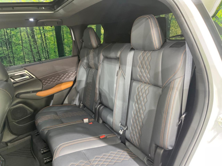 2022 Mitsubishi OUTLANDER PHEV 5LA-GN0W (UW-6a41e158e058b)[24]