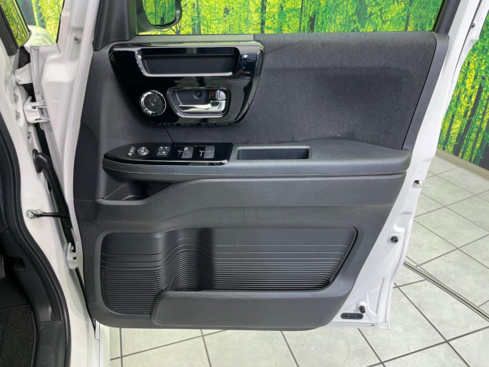 2022 Honda N-BOX CUSTOM 6BA-JF3 (UW-6a41e1959837d)[29]