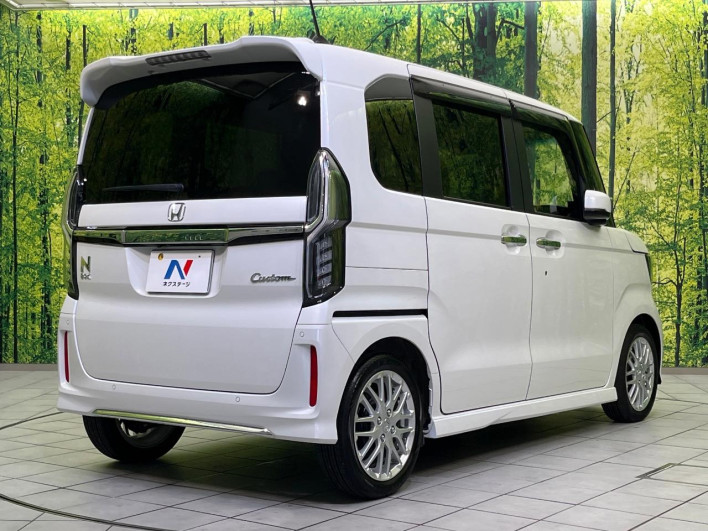 2022 Honda N-BOX CUSTOM 6BA-JF3 (UW-6a41e1959837d)[18]