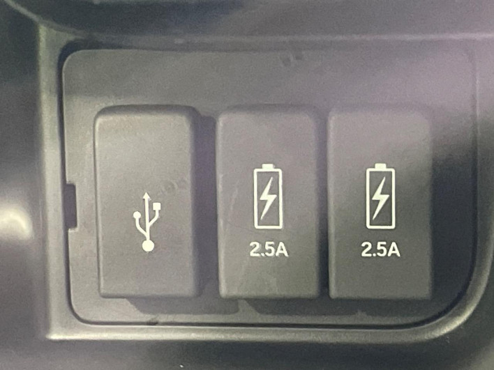 2019 Honda N-BOX CUSTOM DBA-JF4 (UW-6a41e19ad40fd)[19]