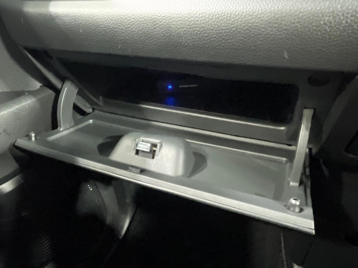 2019 Honda N-BOX CUSTOM DBA-JF4 (UW-6a41e19ad40fd)[22]
